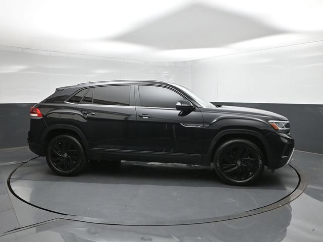 Used 2022 Volkswagen Atlas Cross Sport SE w/ Panoramic Sunroof Package FWD image 15