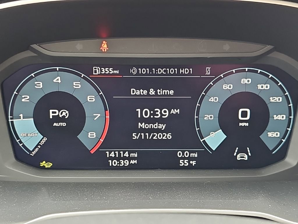 Certified 2025 Audi Q3 2.0T Premium w/ Convenience Package AWD/4WD image 17