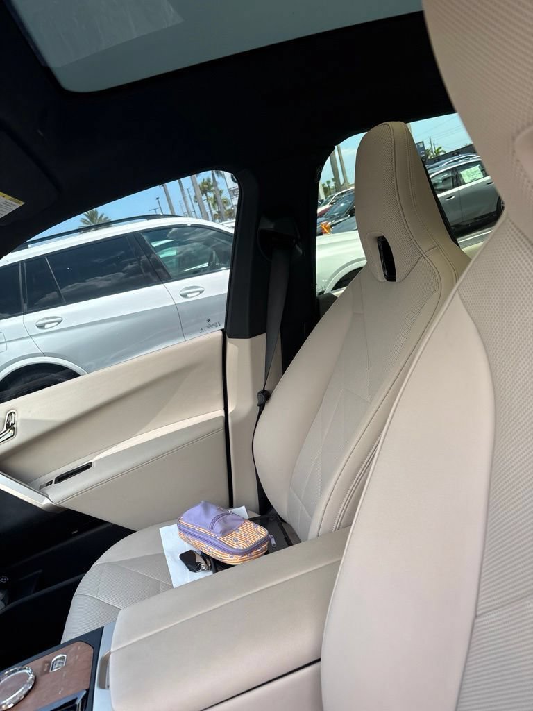 Certified 2024 BMW iX xDrive50 w/ Sport Package AWD/4WD image 5