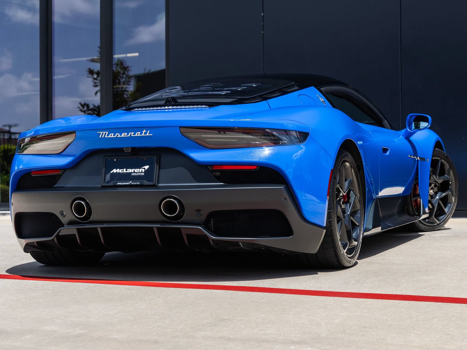 Used 2022 Maserati MC20 Coupe RWD image 9