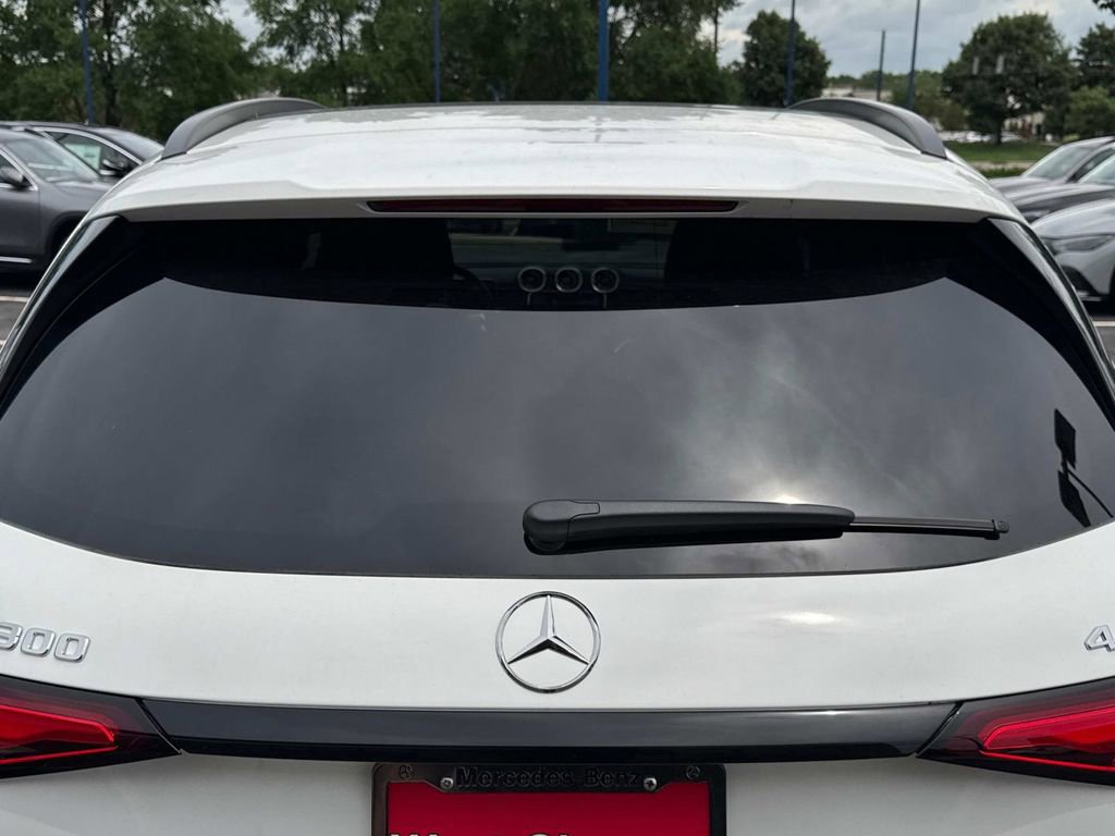 New 2025 Mercedes-Benz GLC 300 4MATIC image 6