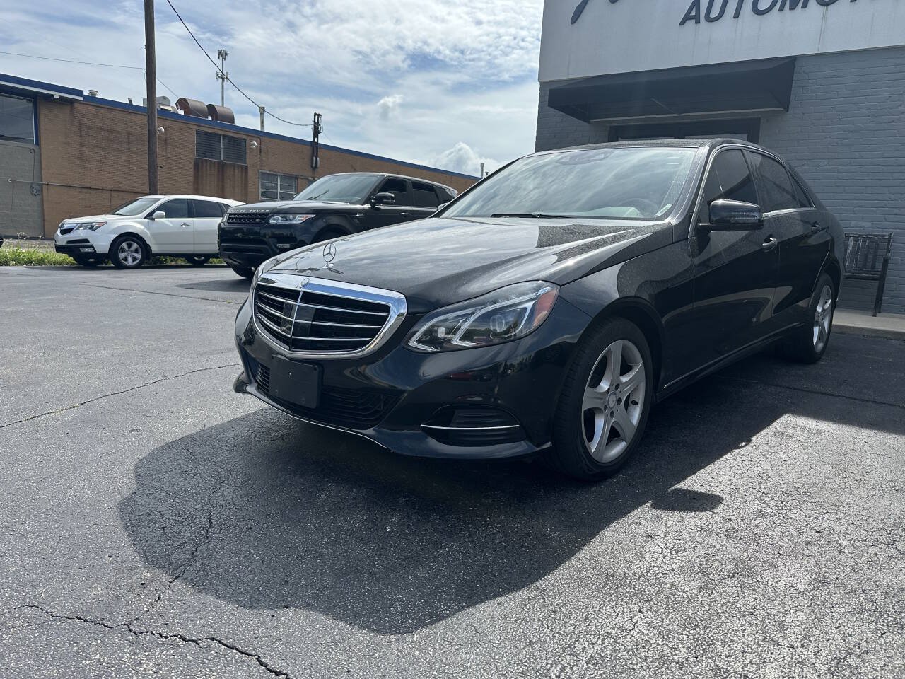 Used 2014 Mercedes-Benz E 350 4MATIC Sedan w/ Premium 1 Package image 20
