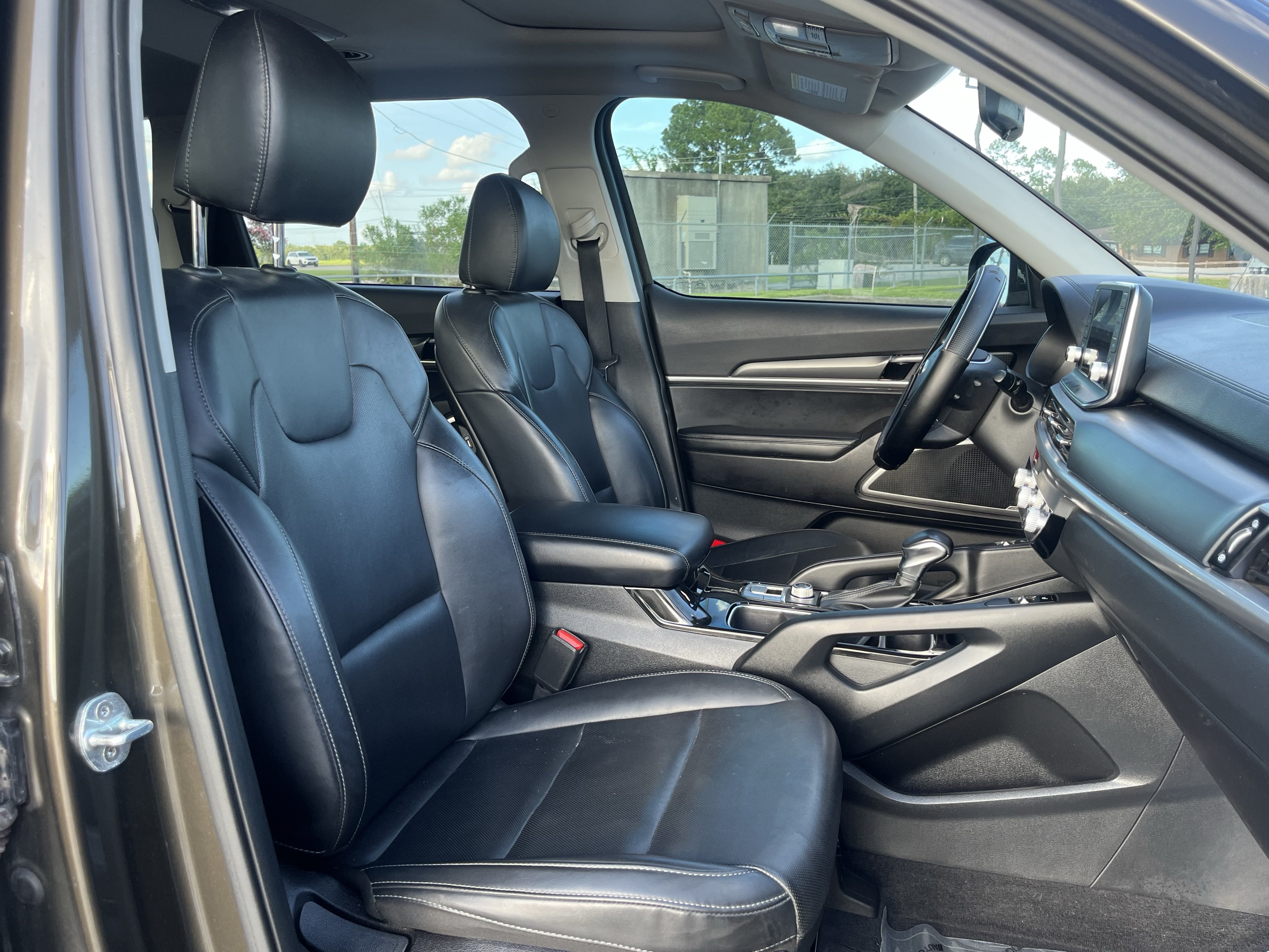 Used 2021 Kia Telluride S AWD/4WD image 29