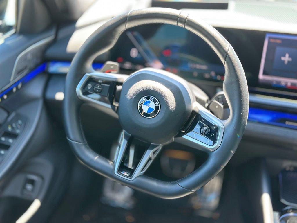Certified 2024 BMW 540i xDrive w/ Executive Package AWD/4WD image 11