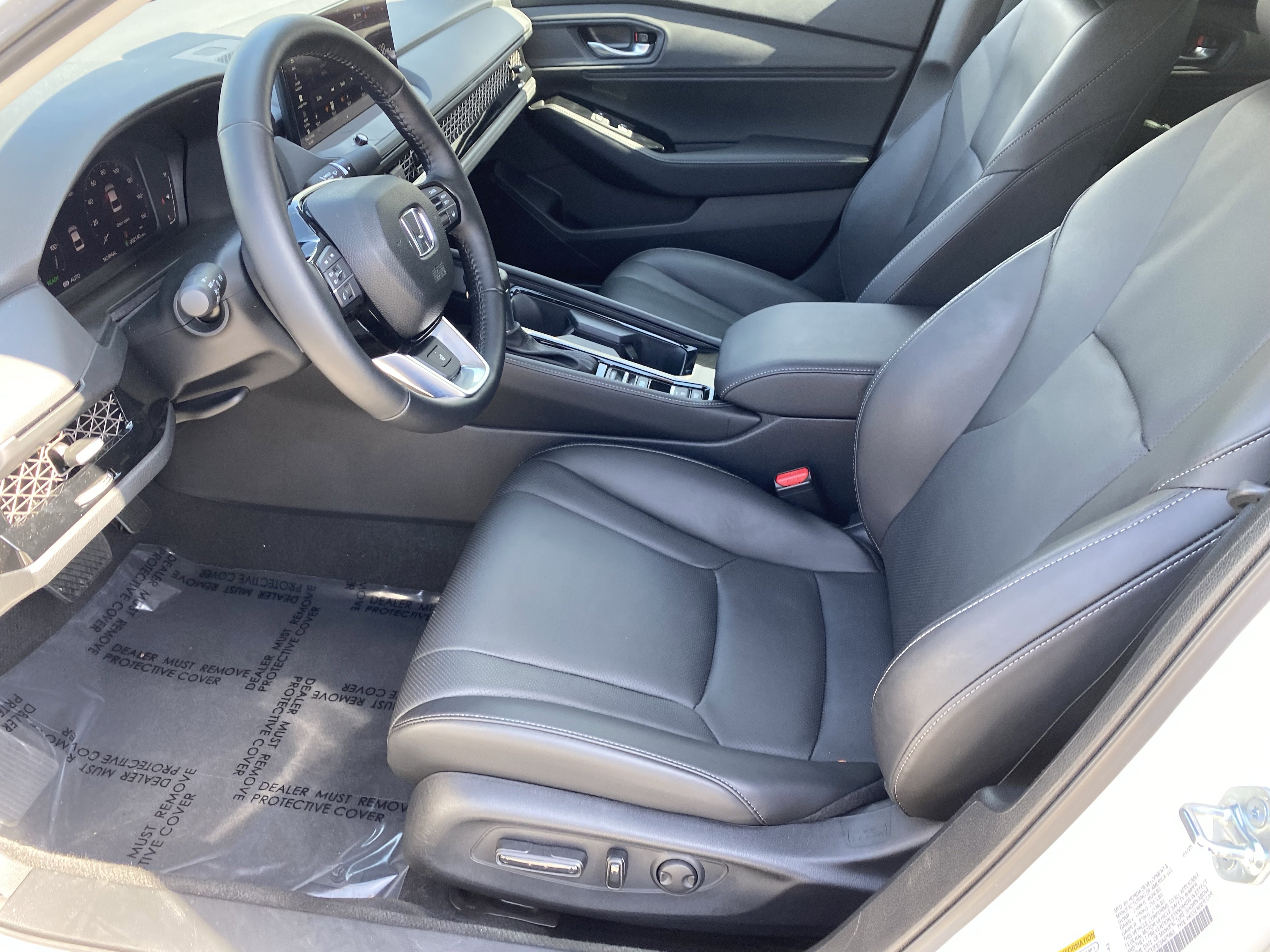 Used 2025 Honda Accord Touring image 15