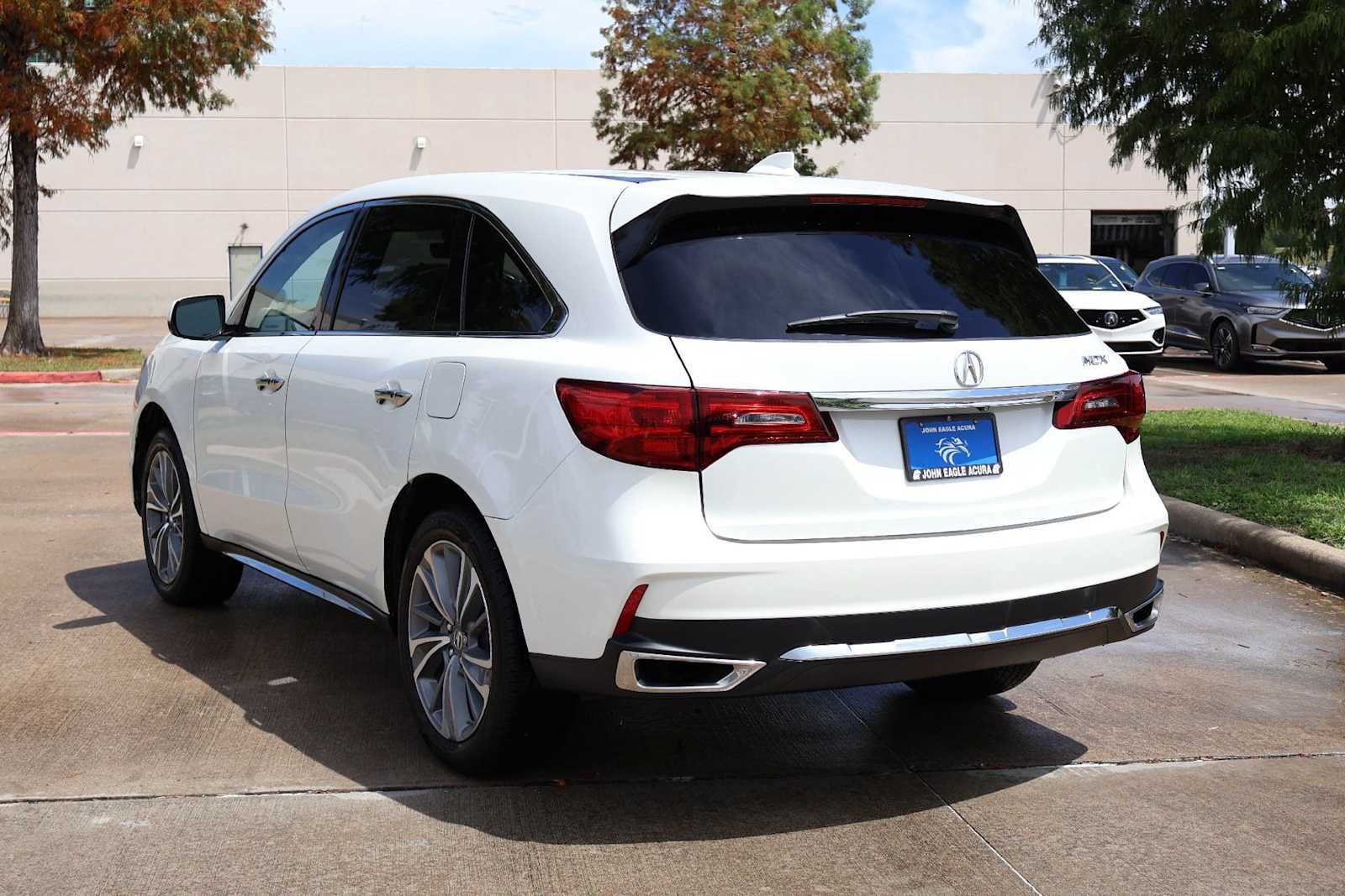 Used 2018 Acura MDX w/ Technology Package FWD image 4