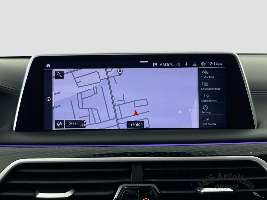 Used 2022 BMW 750i xDrive w/ Executive Package AWD/4WD image 19