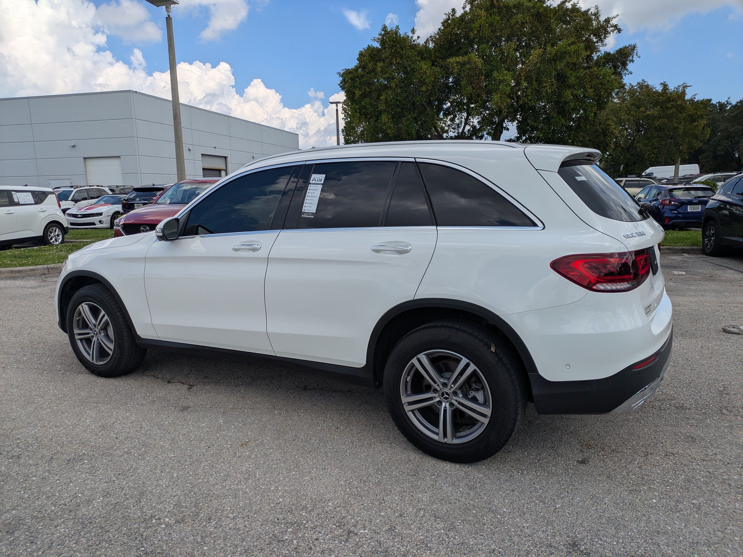 Used 2022 Mercedes-Benz GLC 300 image 7