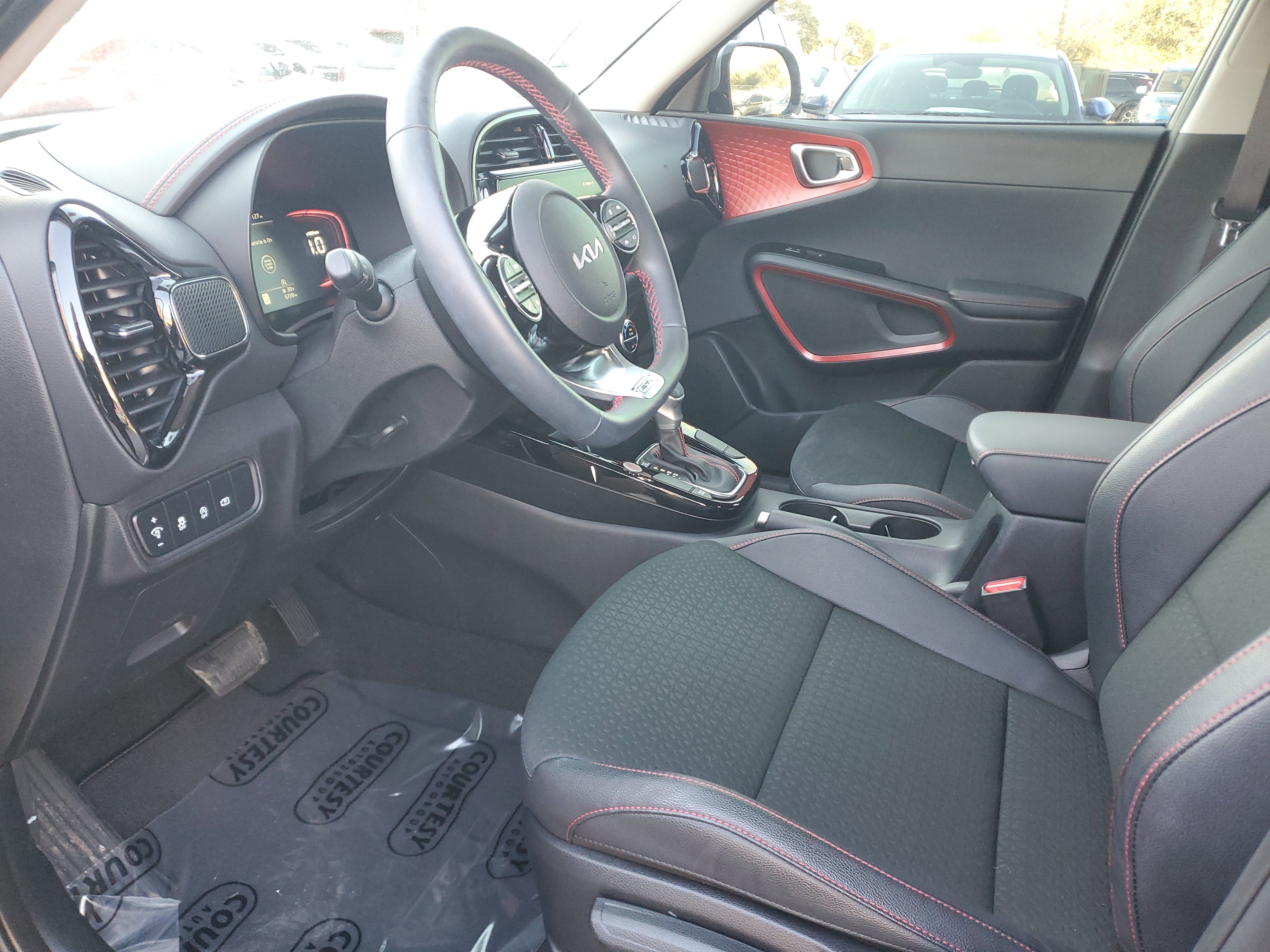 Used 2025 Kia Soul GT-Line image 20