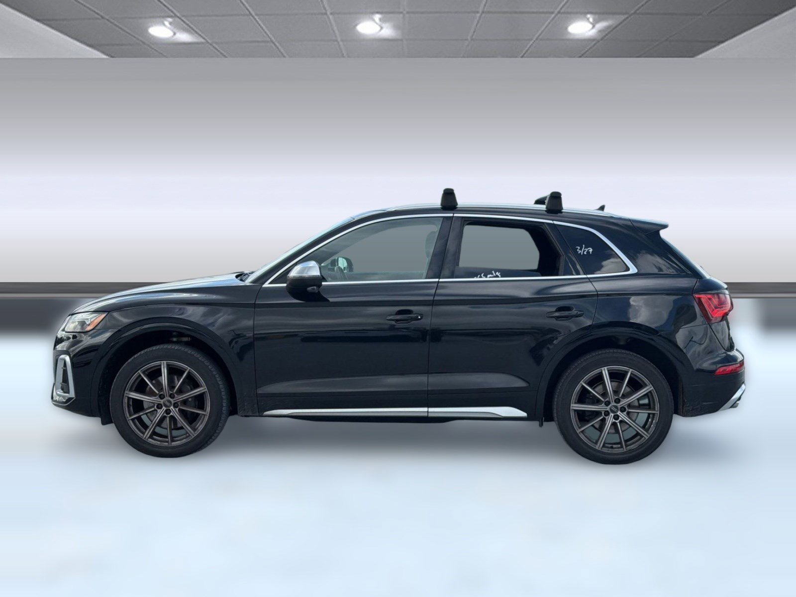 Certified 2023 Audi SQ5 Premium Plus w/ Premium Plus Package AWD/4WD image 2