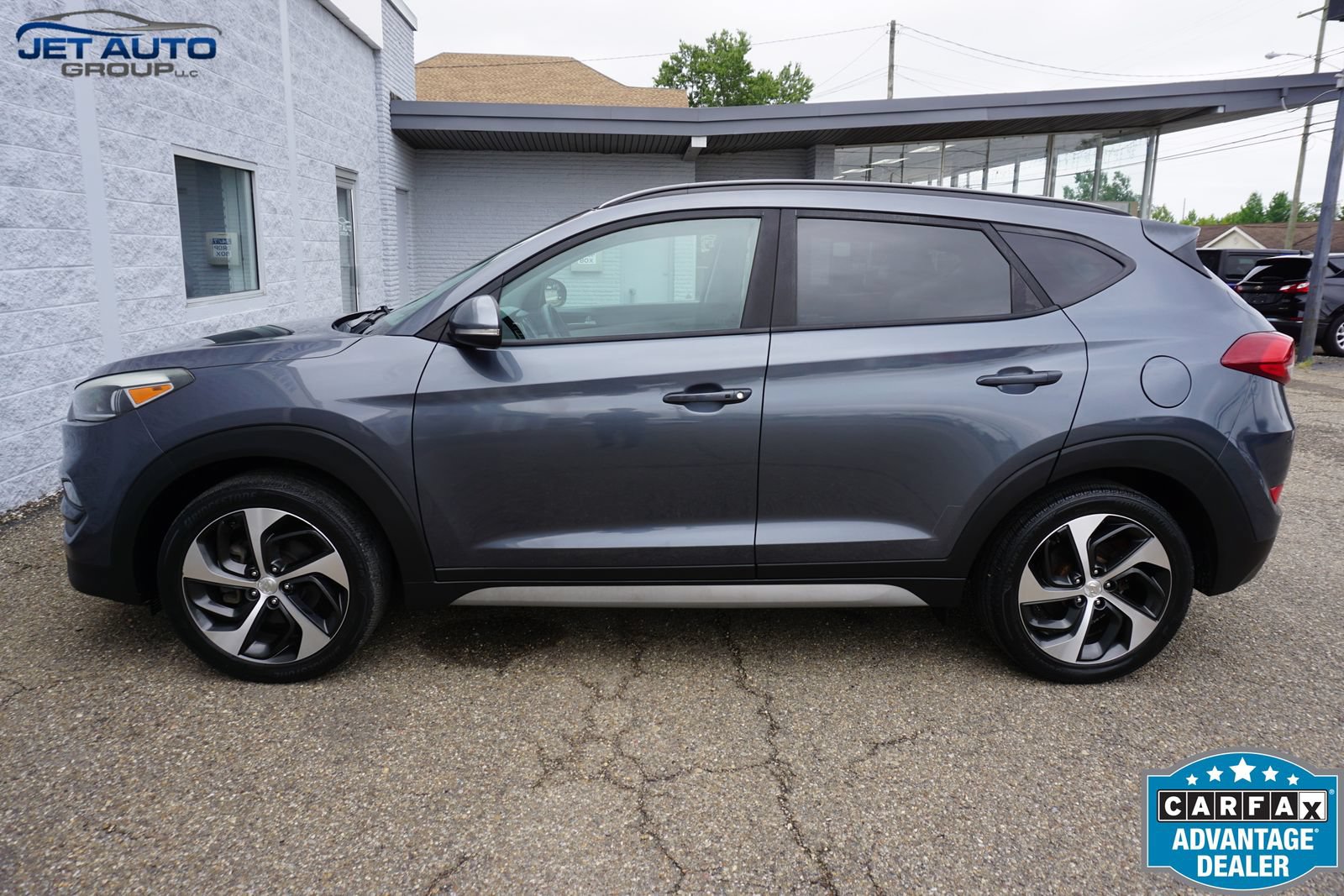Used 2018 Hyundai Tucson Value AWD/4WD image 12