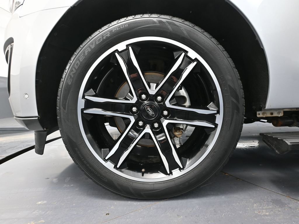 Used 2019 Ford Expedition Limited w/ Equipment Group 303A image 18