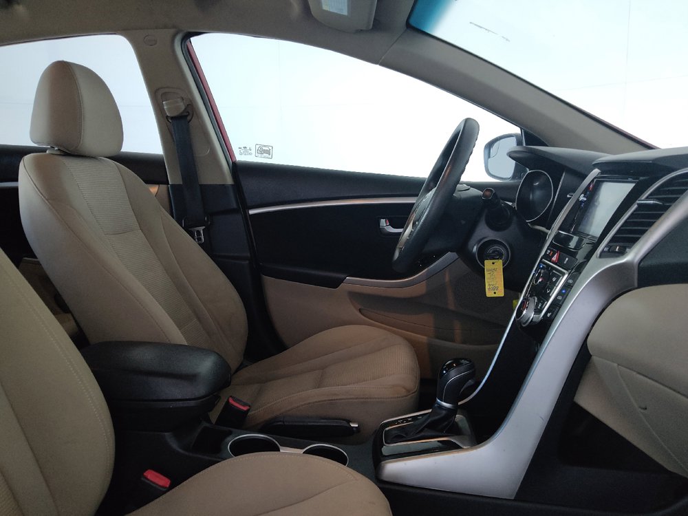Used 2016 Hyundai Elantra GT FWD image 21