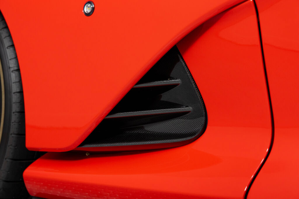 Used 2023 Ferrari 812 Competizione RWD image 19