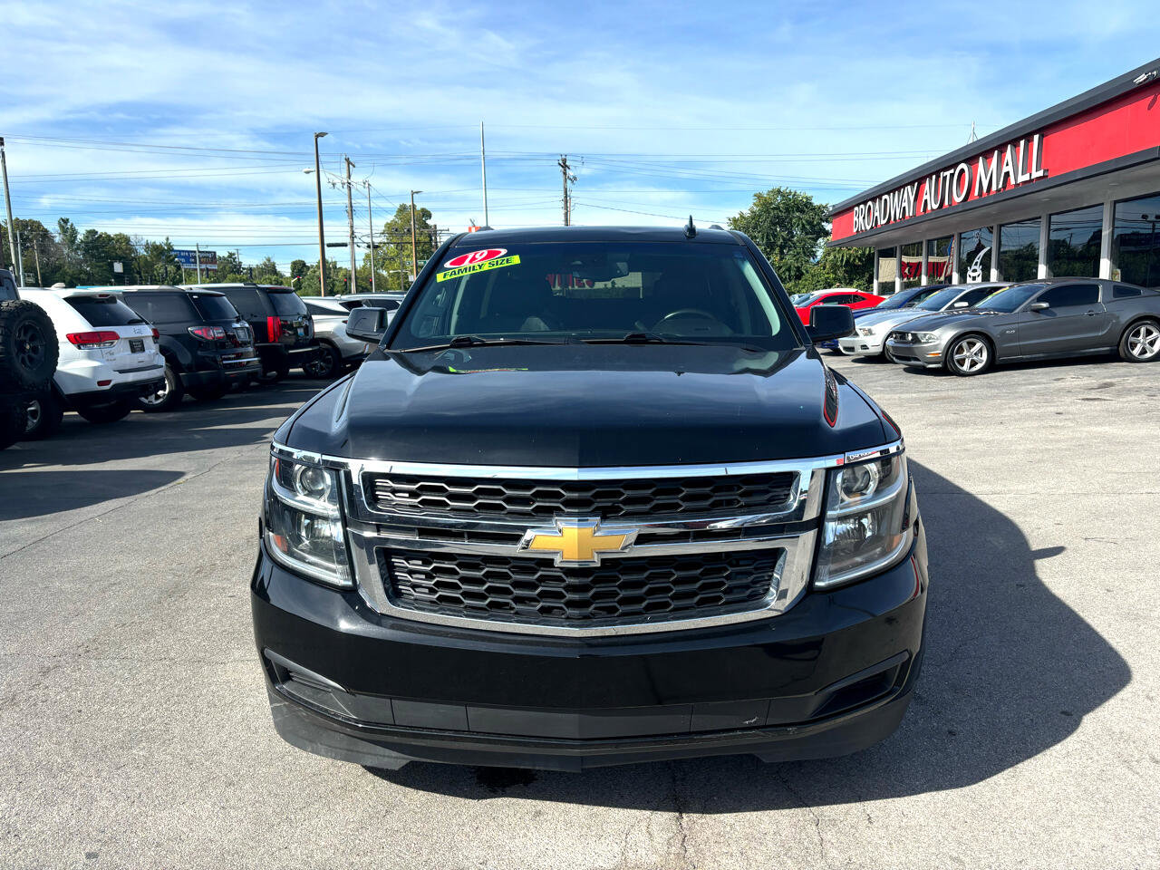 Used 2019 Chevrolet Suburban LT image 8