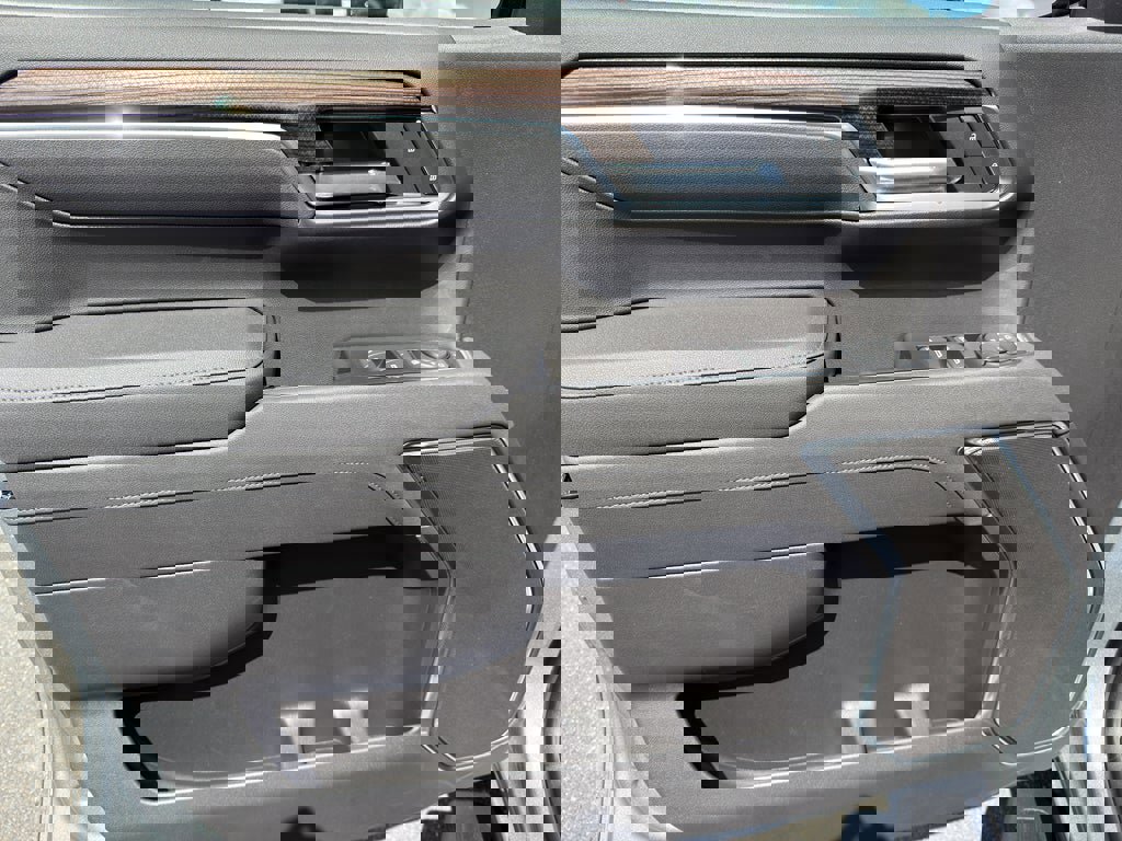 New 2026 Chevrolet Silverado 1500 LT w/ Leather Package image 10