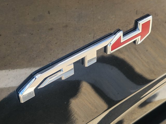 Used 2025 GMC Yukon AT4 Ultimate AWD/4WD image 11