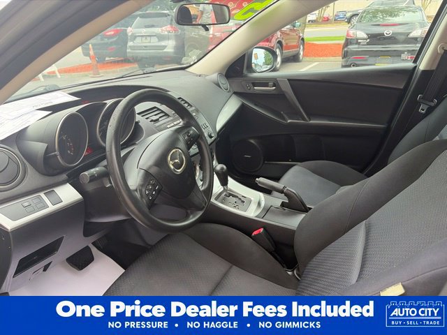 Used 2010 MAZDA MAZDA3 i Touring FWD image 9