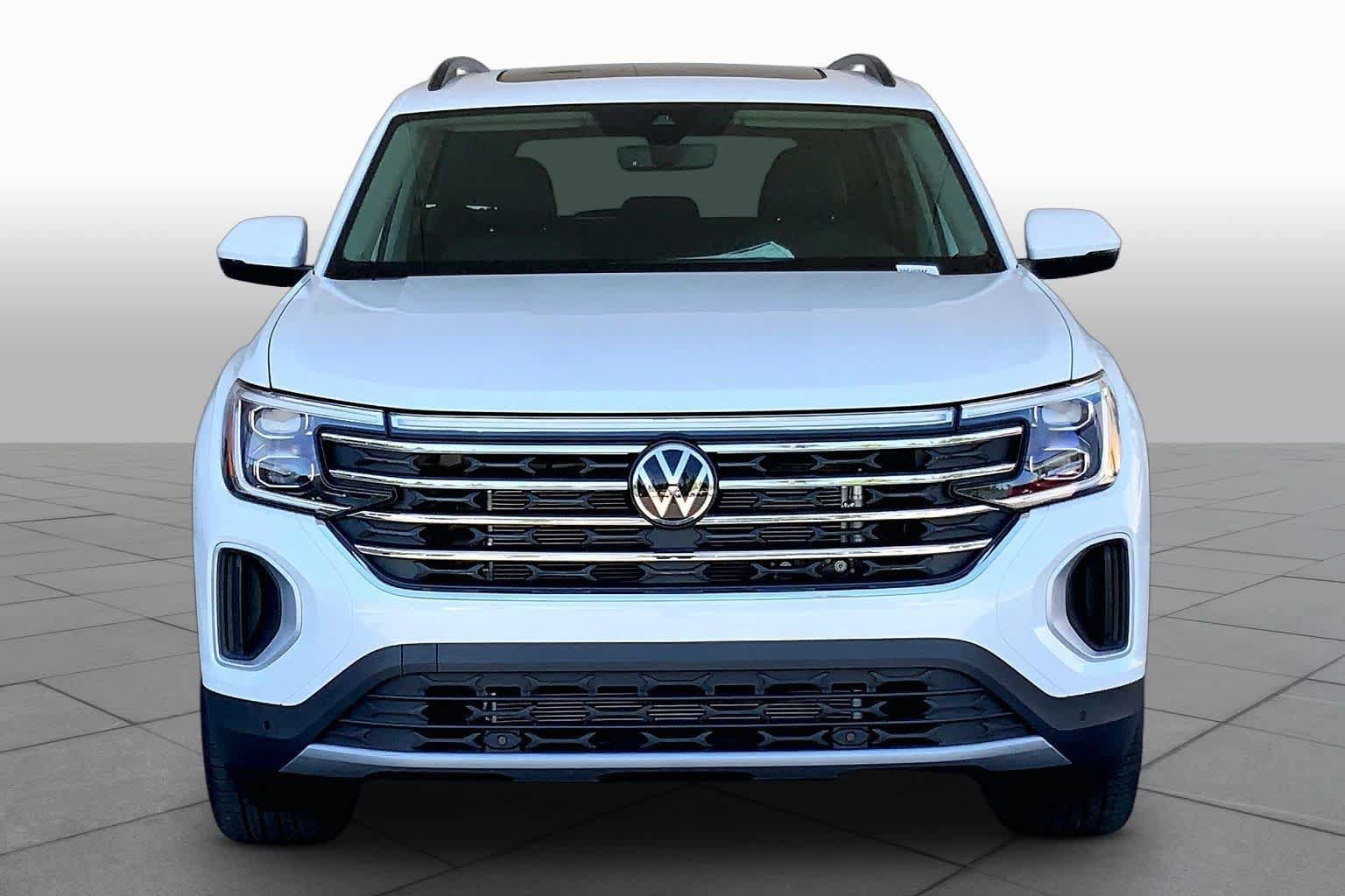New 2026 Volkswagen Atlas SE FWD image 3