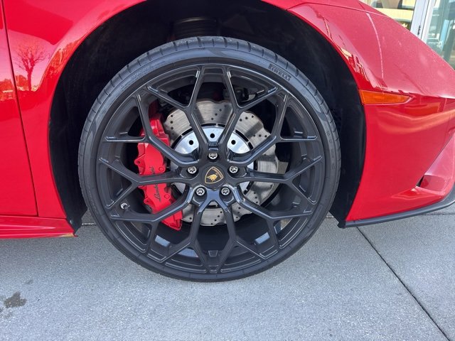 Used 2022 Lamborghini Huracan EVO image 20