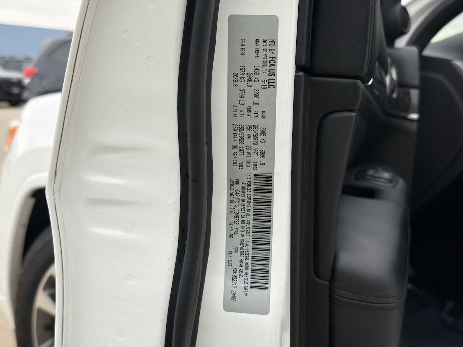 Used 2018 Jeep Grand Cherokee Overland image 32