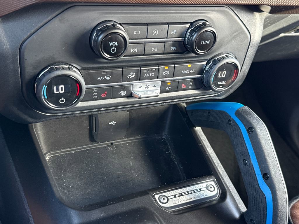 Used 2023 Ford Bronco Outer Banks image 23