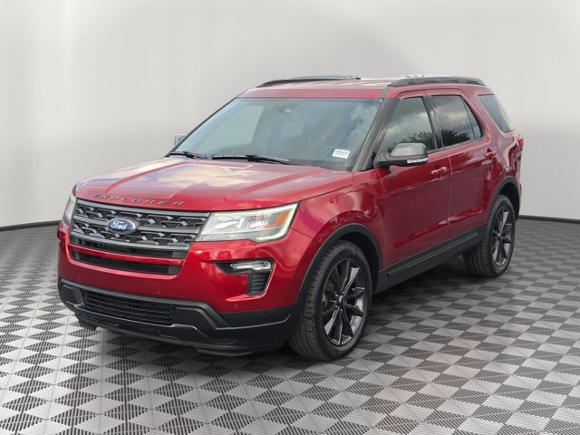 Certified 2019 Ford Explorer XLT w/ Equipment Group 202A FWD image 3