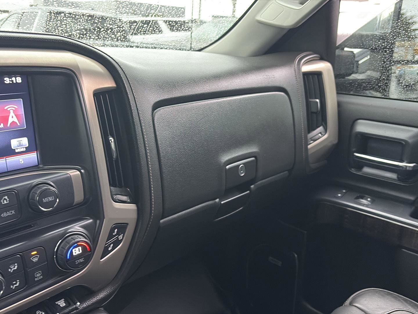 Used 2015 GMC Sierra 3500 Denali w/ Duramax Plus Package image 46