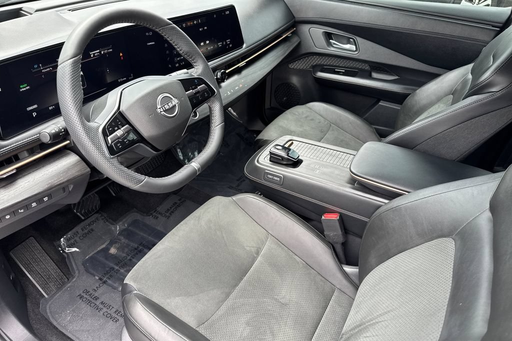 Used 2024 Nissan Ariya AWD image 9