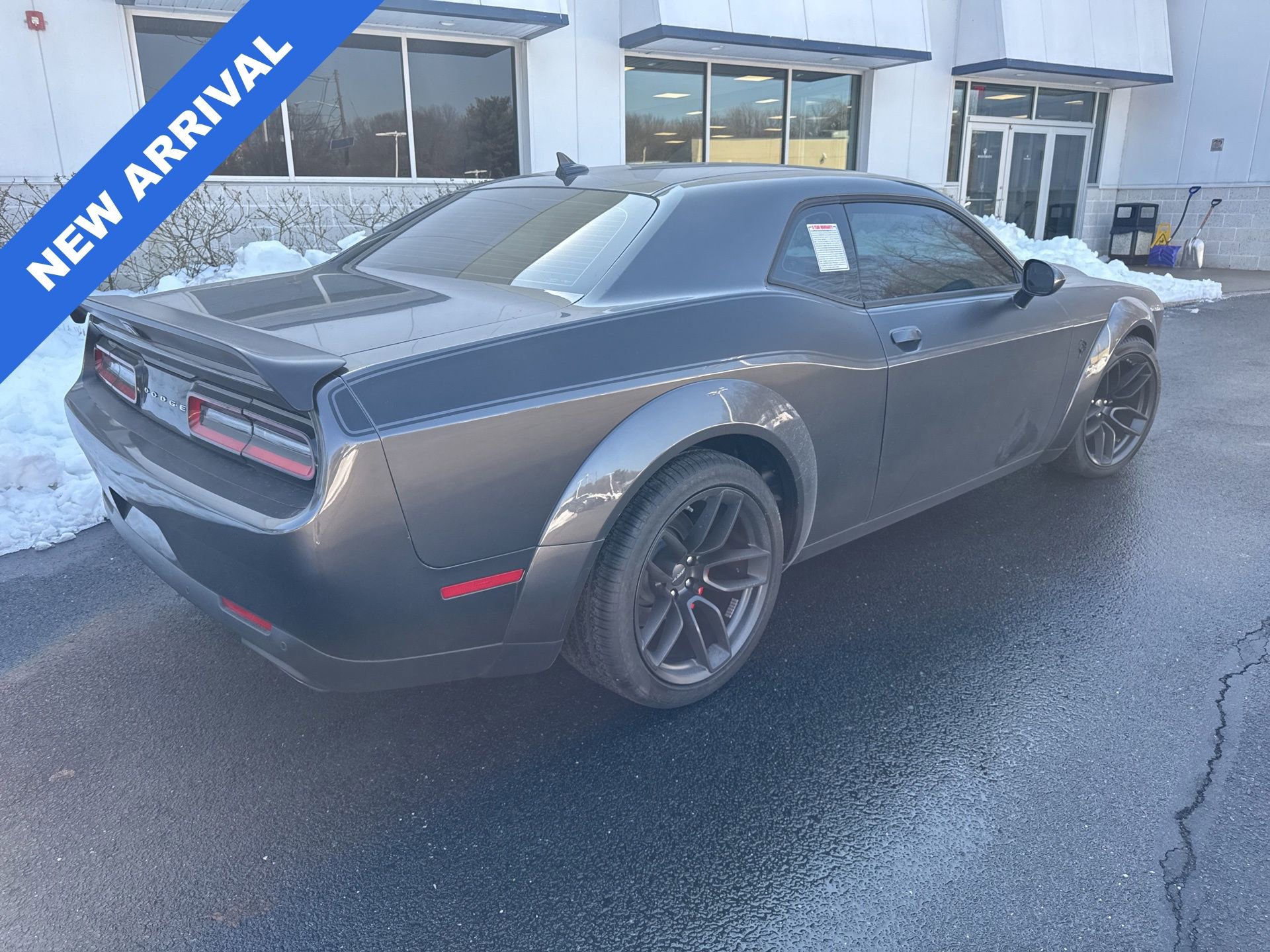 Used 2023 Dodge Challenger SRT Hellcat image 2