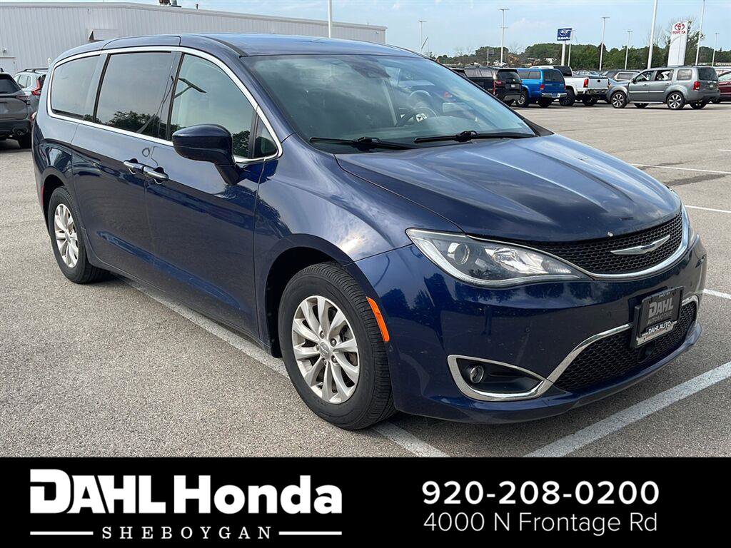 Used 2019 Chrysler Pacifica Touring Plus w/ Advanced Safetytec Group