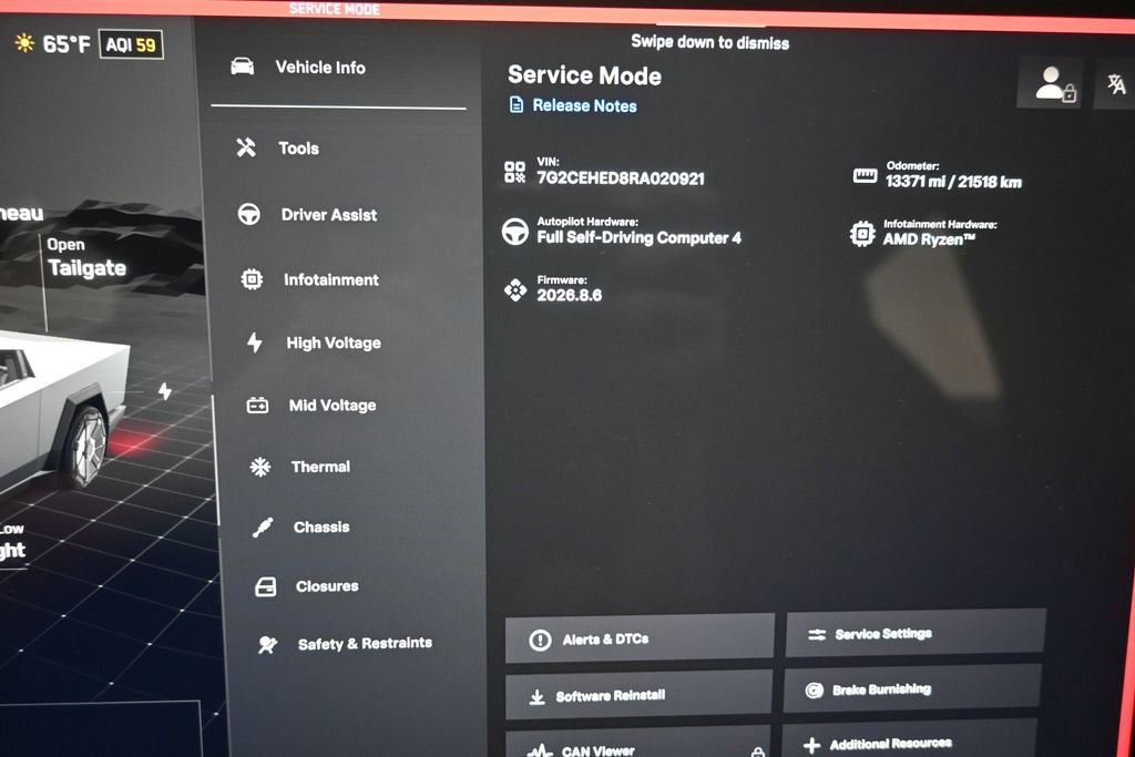 Used 2024 Tesla Cybertruck AWD Crew Cab image 16