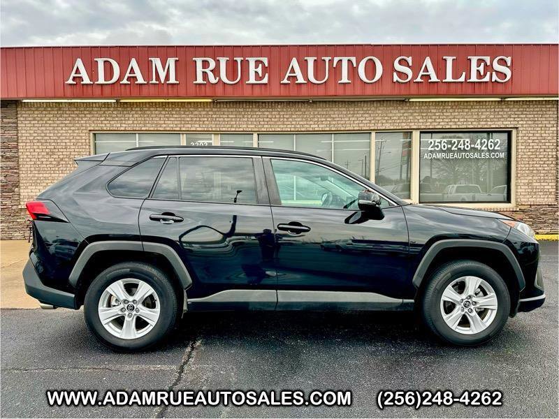Used 2020 Toyota RAV4 XLE w/ Convenience Package image 1
