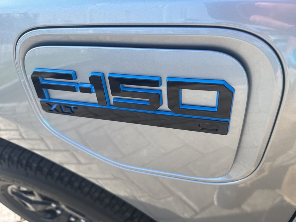 Used 2025 Ford F150 Lightning XLT image 5
