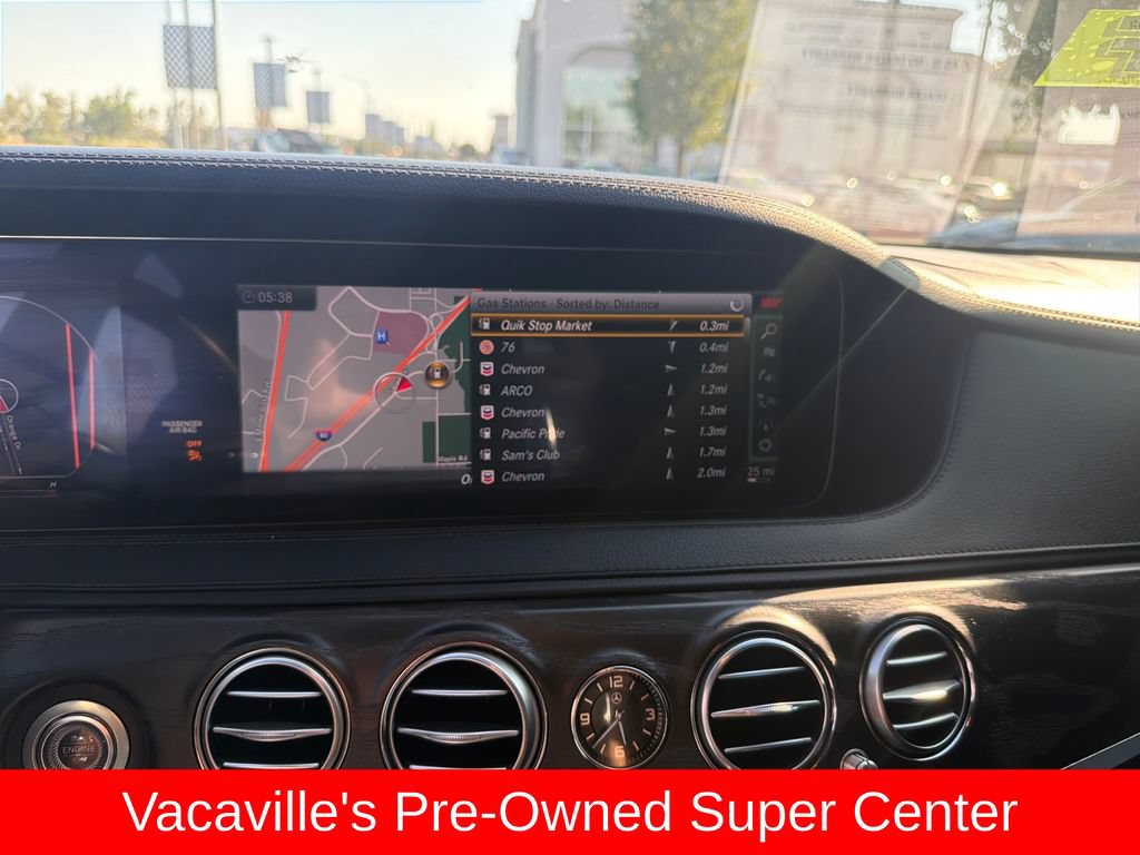 Used 2018 Mercedes-Benz S 560 Sedan image 19