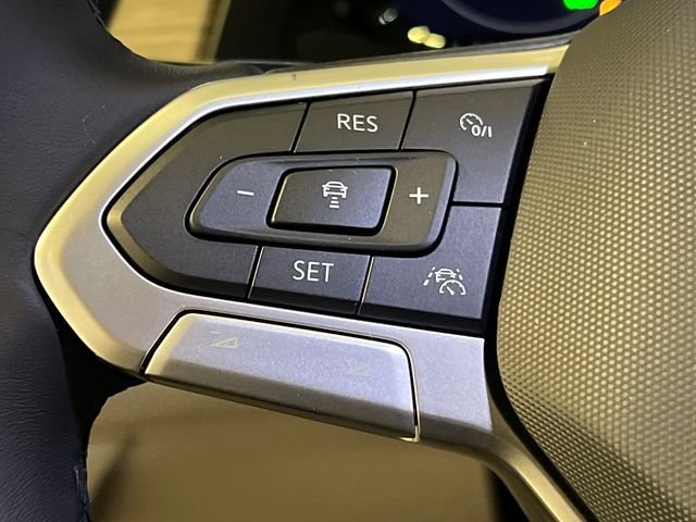 New 2026 Volkswagen Atlas SEL Premium R-Line image 14