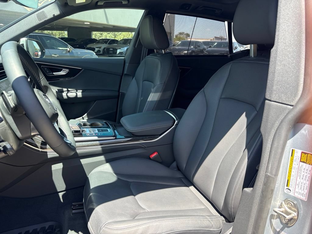 Certified 2025 Audi Q8 Premium Plus AWD/4WD image 13