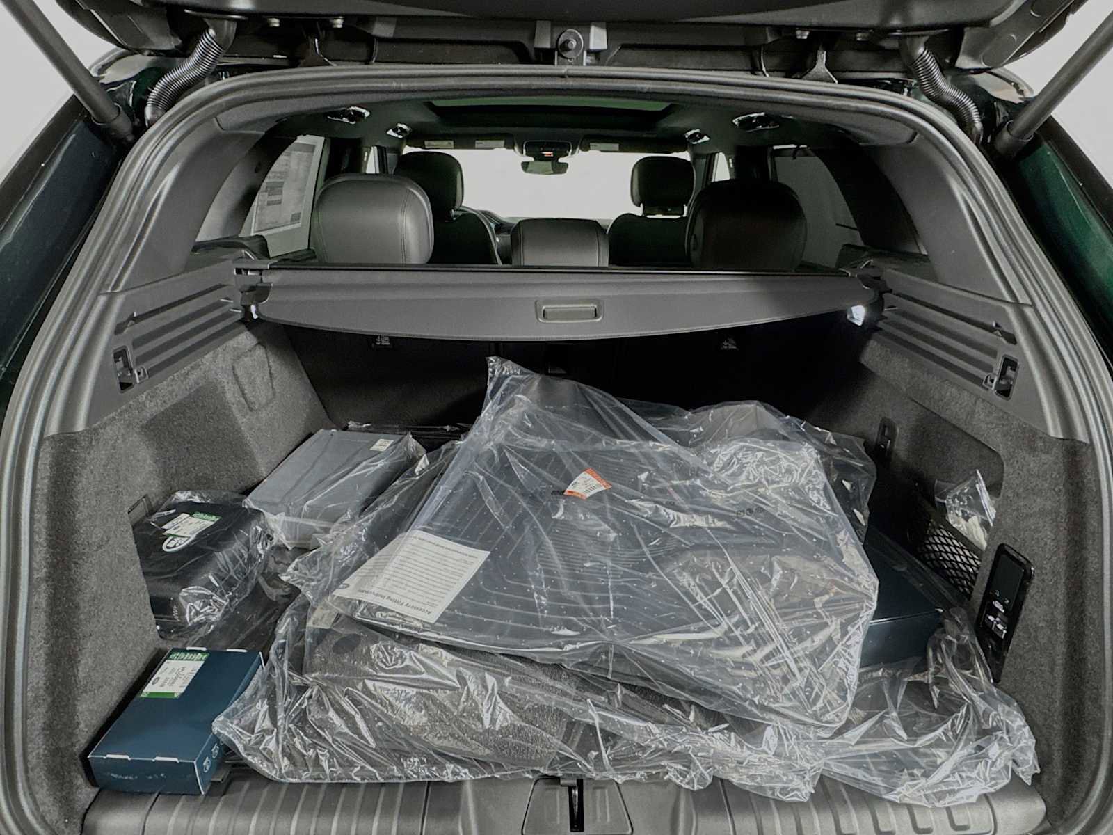 New 2025 Land Rover Range Rover Sport SE image 26