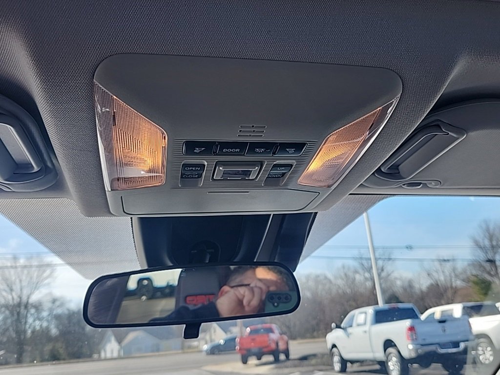 Used 2020 Toyota RAV4 TRD Off-Road image 32