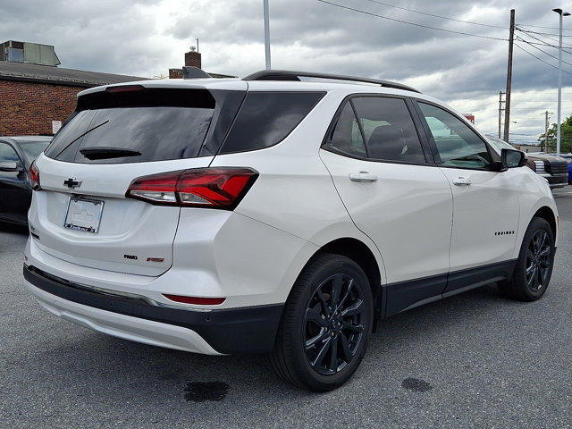 Used 2022 Chevrolet Equinox RS w/ RS Leather Package AWD/4WD image 4