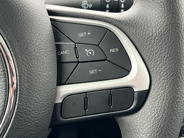 Used 2023 Jeep Renegade Latitude image 17