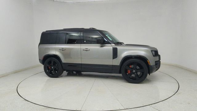 Used 2025 Land Rover Defender 110 X image 68