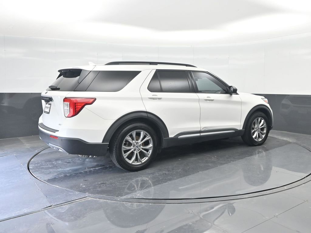 Used 2020 Ford Explorer XLT w/ Equipment Group 202A RWD image 15