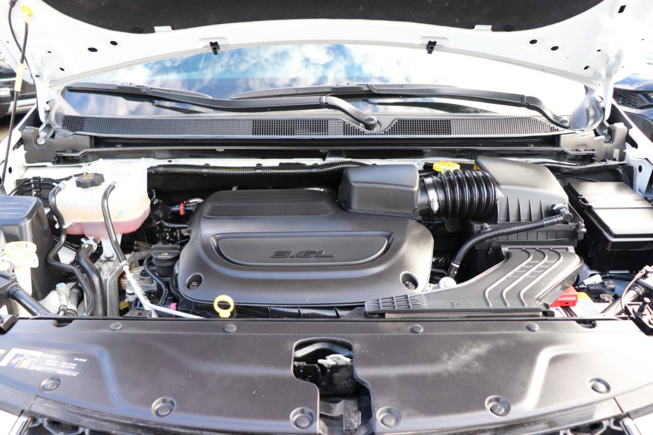Used 2026 Chrysler Pacifica Limited FWD image 58