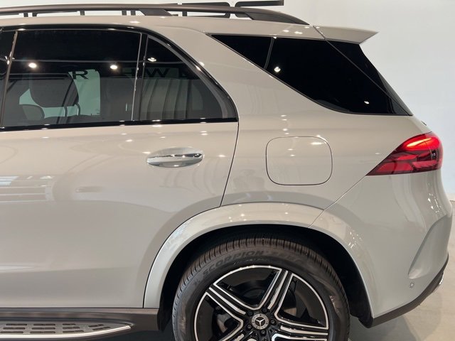 Used 2025 Mercedes-Benz GLE 450e 4MATIC w/ AMG Line Exterior image 10