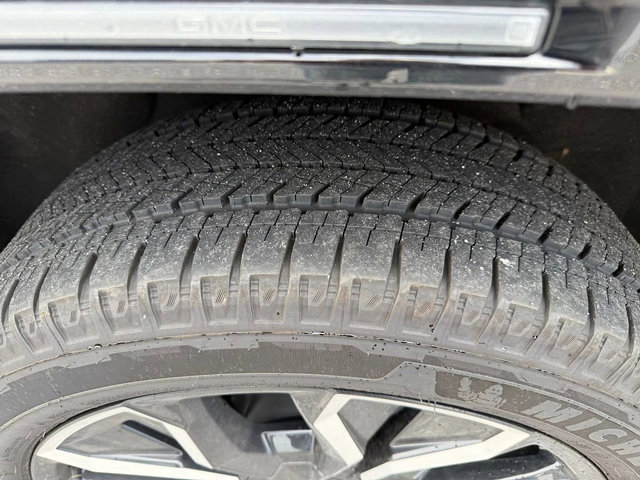 Used 2025 GMC Sierra EV Denali AWD/4WD image 27