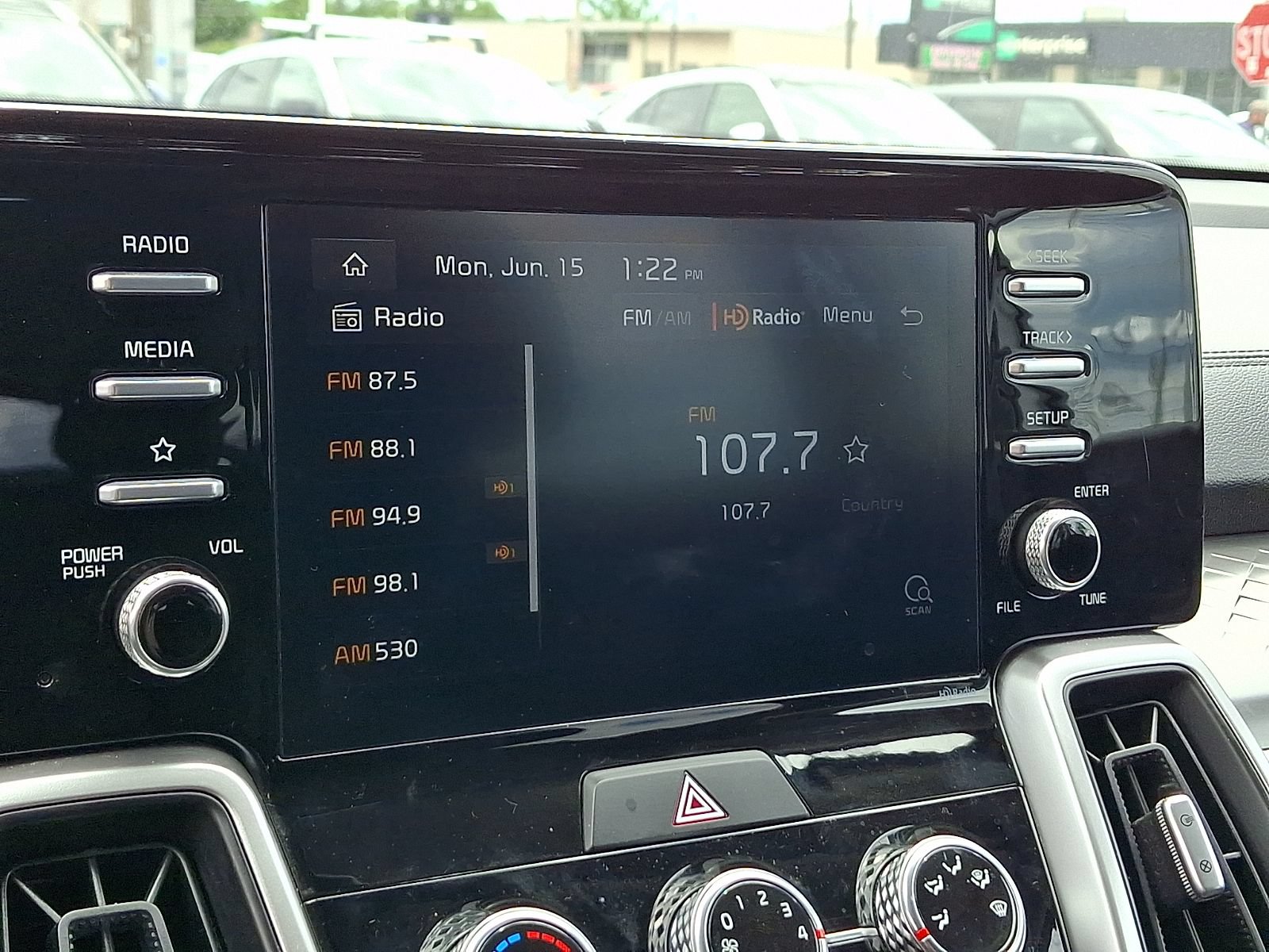 Used 2021 Kia Sorento LX AWD/4WD image 16