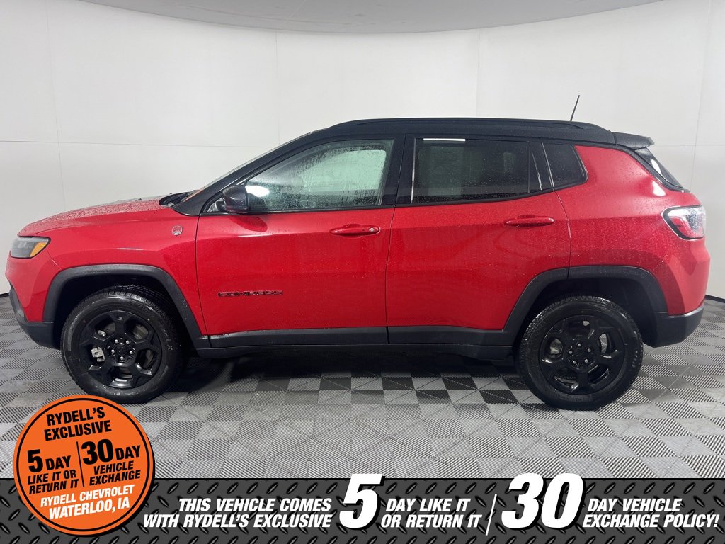 Used 2023 Jeep Compass Trailhawk image 10