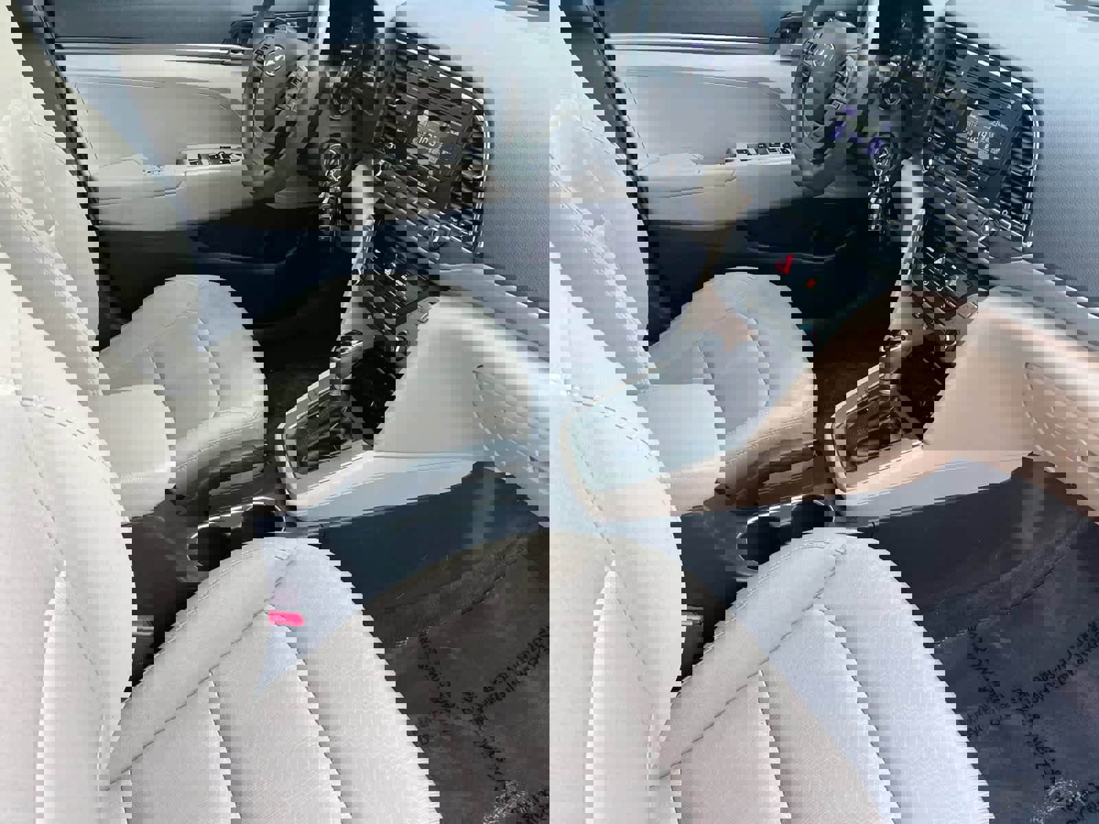 Used 2018 Hyundai Elantra SE image 16