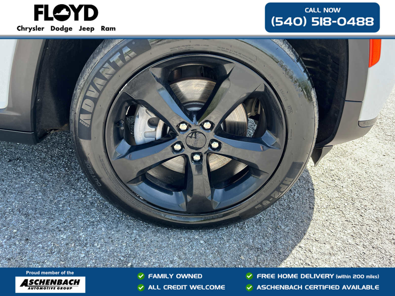 Used 2023 Jeep Grand Cherokee L Laredo AWD/4WD image 38